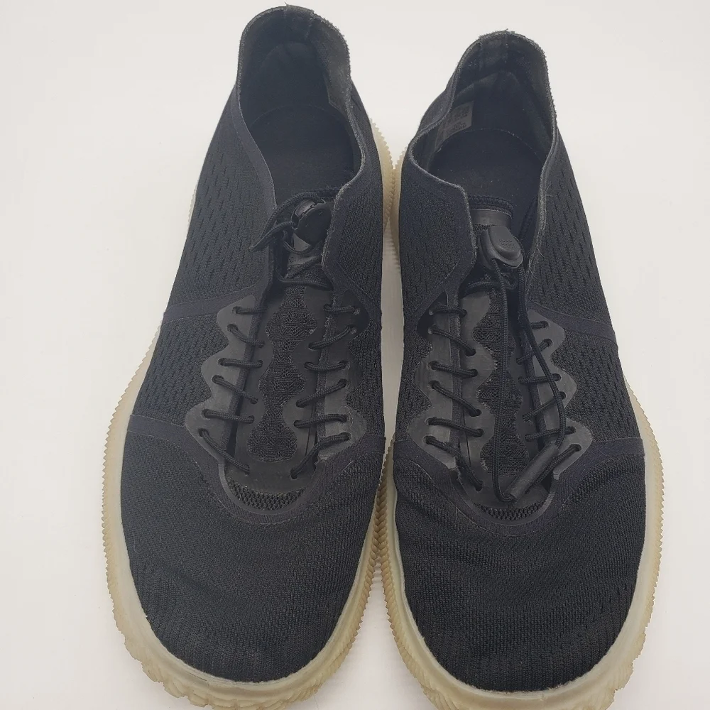 Adidas by Stella McCartney women US 7.5 black sneakers PureBoost Trainer F36389